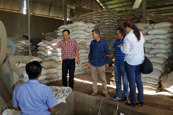 fertilizer buyer visit from the philippines (1) fertilizer buyer visit from the philippines (1)